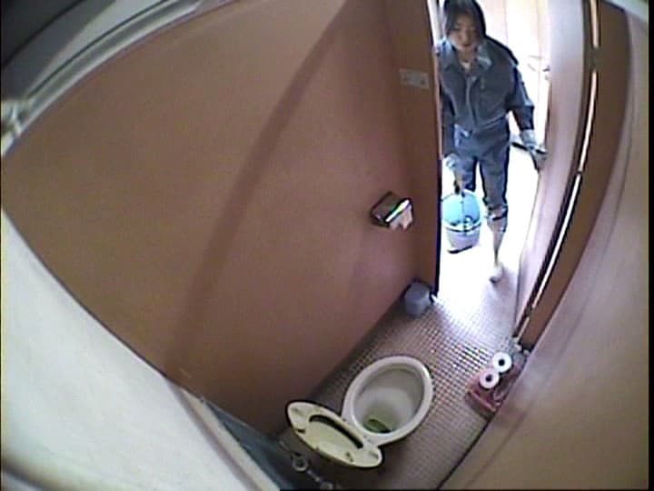 意外とヤレる！！掃除婦のオバサン 6