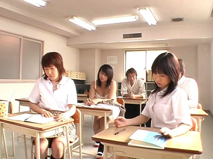 熱烈！ハレンチ学園