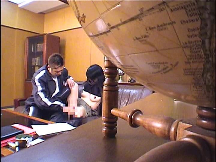 悪徳金融業者の実態 躰で償う人妻達