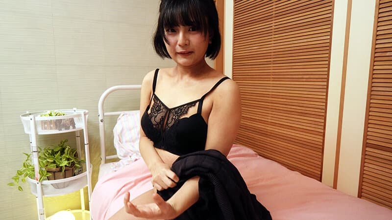 抜き差しくっきりアナルもバッチリ！ 極太ディルド杭打ちピストン 乃木蛍