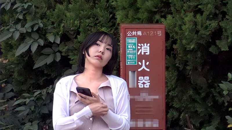 街でエロいお姉さんに誘われ…一滴残らず絞り取ってあげる 加護まり