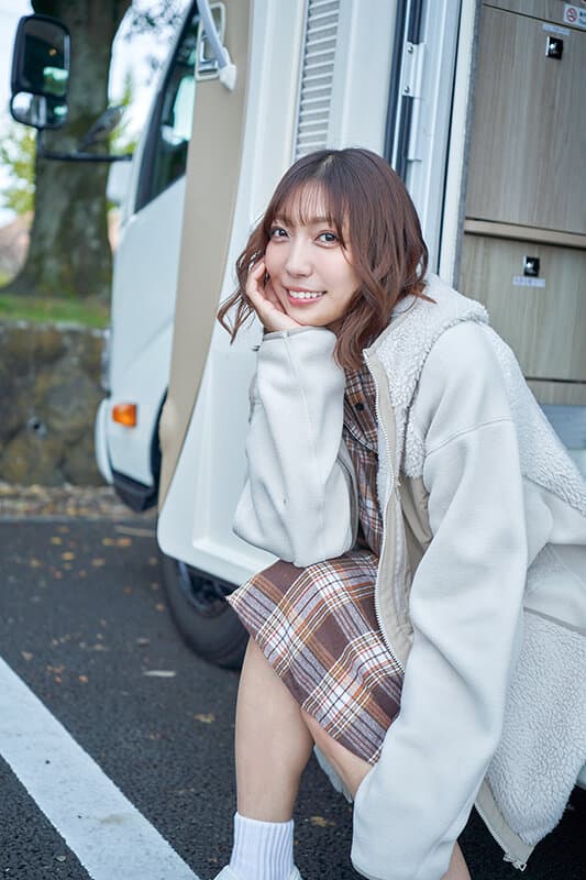 麻倉まりながキャンピングカーに乗ってファンに会いに行きます！！/麻倉まりな