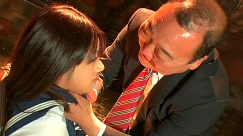 セーラー服破き 桜庭彩