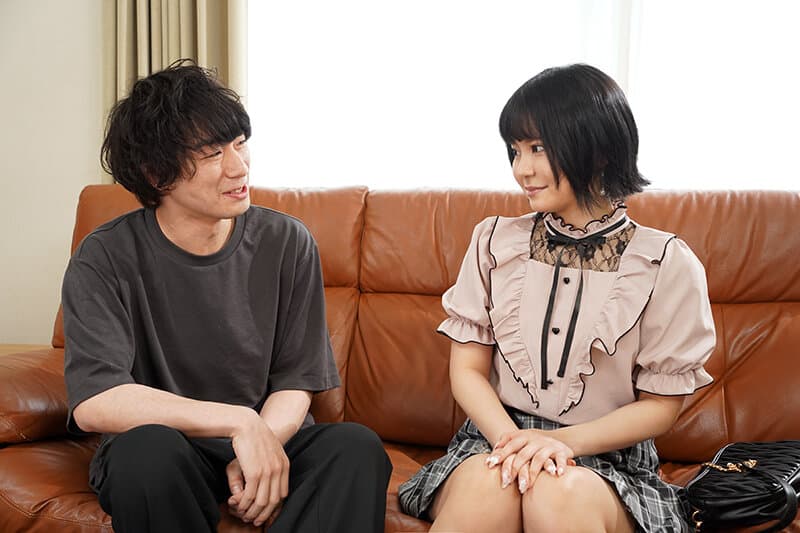 初撮りAVデビュー 幼い顔に似合わずデカチン大好き20才 愛咲ましろ