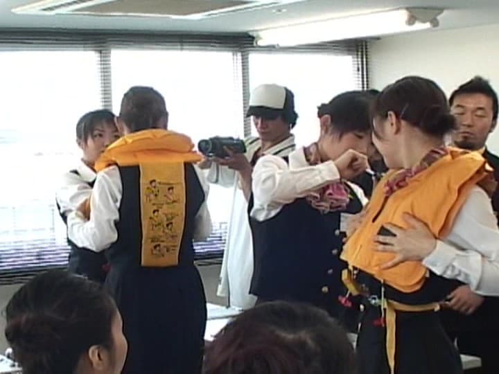 新人スチュワーデス16人！フライト研修の裏側全部見せます