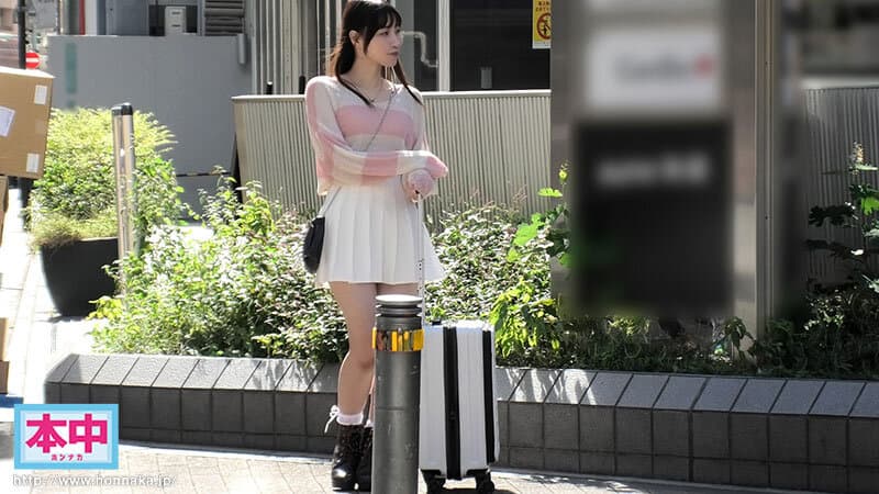 AV男優とのHを夢見てる田舎から上京1日目 22歳の普通の女の子 中出しAVデビュー 瀬下るい（仮）