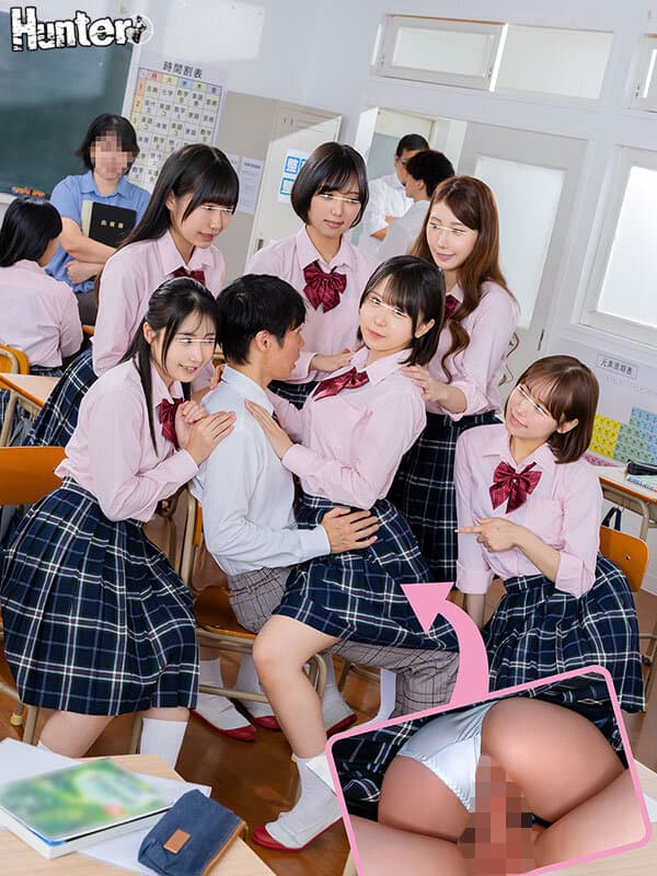 『ここで（教室）こっそり挿れちゃおうか？』『このまま中に出していいよ…』休み時間＆放課後の教室で皆にバレない様にロングスカートの中でこっそり挿入して中出ししたがる超エッチな小悪魔クラスメイト女子！商業校に入学したら男女比率1対9でほぼ女子校状態！