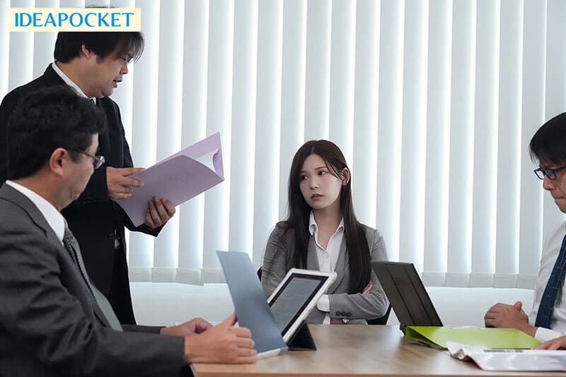 おっさん部下のクンニがドストライク！！ 万年平社員オジサンの俺が会社に内緒で女性用風俗開業！120分ロングコースで会社の女上司と鉢合わせ… 「お願いだからもう挿れて…」と延長懇願するまで舐め堕としてついでに中出ししまくってやった…！ 明里つむぎ