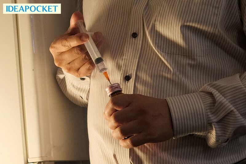 大嫌いな上司に媚薬を飲まされ卑猥下着を着せられ何度もイキまくる巨乳地味メガネOL 入社した会社は変態達の巣窟でした…。 滝川すみれ