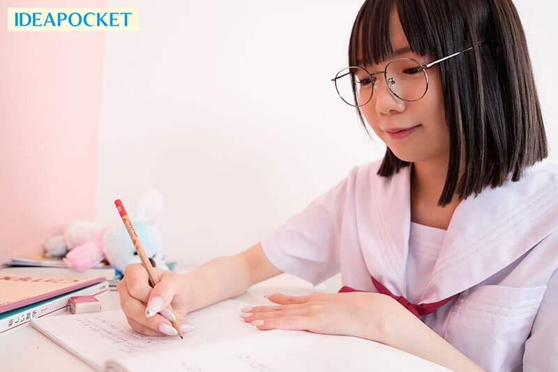 ロリ美少女輪● クラスメイト全員に嫌われ廻された小さないじめられっこ。 日向由奈