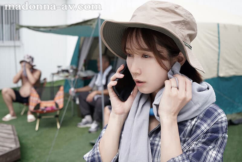 町内キャンプNTR テント内で中出しされた妻の【閲覧注意】浮気映像 小島みなみ