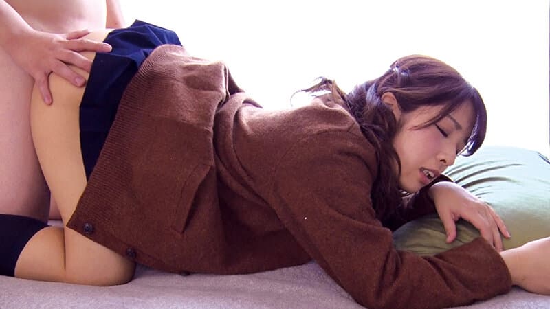 制服の似合う美少女たちとイケナイ中出し性交2 4時間