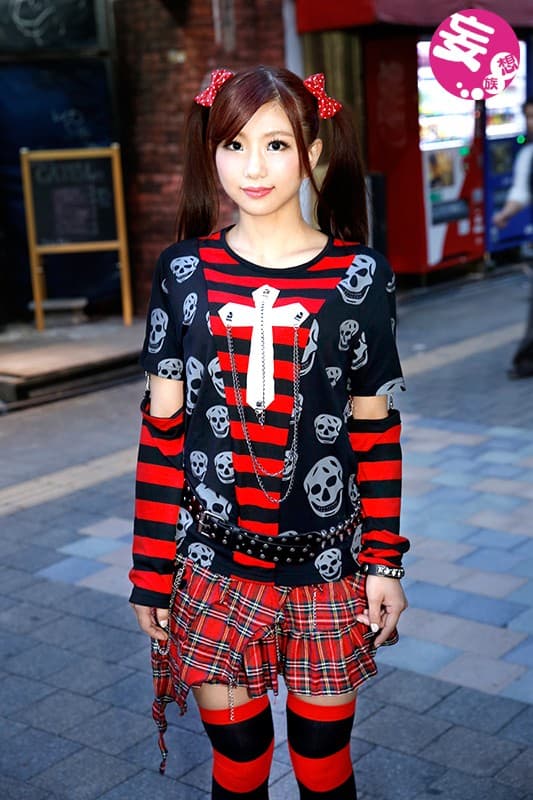 ライブ終了後ファンのオサセバンギャをラブホに連れ込みマッサージで感じさせ中出しSEX！