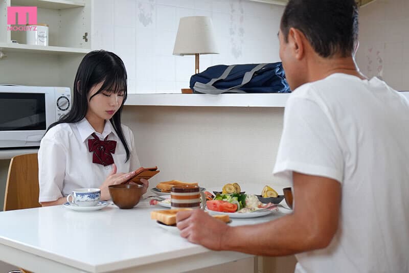 ナマイキ連れ子のちび巨乳J●を媚薬漬けでイカせまくり涎ドロ潮ビチャ体液まみれでキメセクし続けてやった7日間 あんづ杏