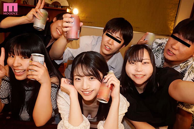 卒業旅行NTR 大学生最後のバカンスに酔いしれナンパ現地調達のチャラ男達に朝までハメられまくったカノジョ 輝星きら