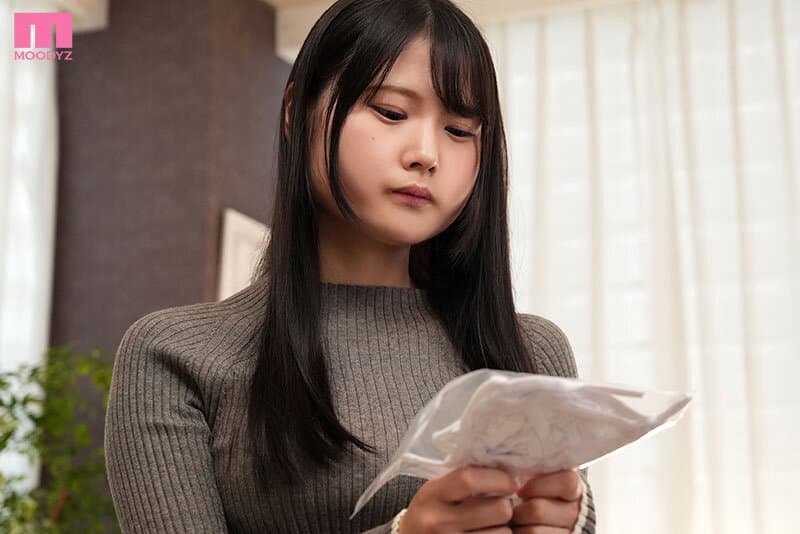 笑わない少女が悪徳エステに騙されて…媚薬オイルで恥部をほぐされ崩壊失禁アクメ 快楽マッサージ沼に堕ちた女子大生の末路 望月円