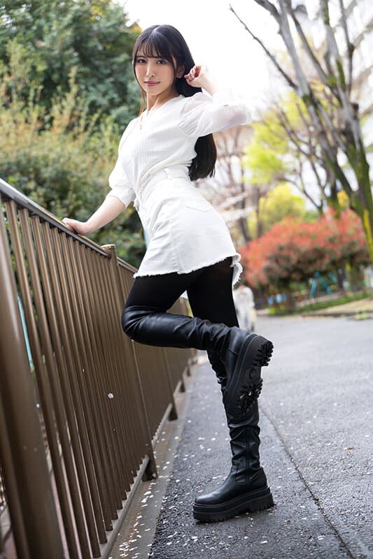 Boots fetish 倉木しおり