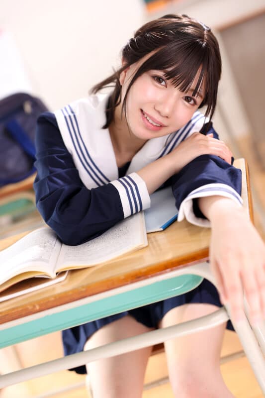 小悪魔挑発美少女 日向由奈