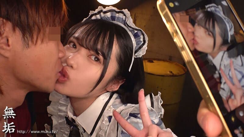 清楚系地下アイドルと裏営業で繋がるオフパコ乱交撮影会。 推してくれるなら無制限ナマ中出し放題な僕たちの痴女天使様。 八坂凪