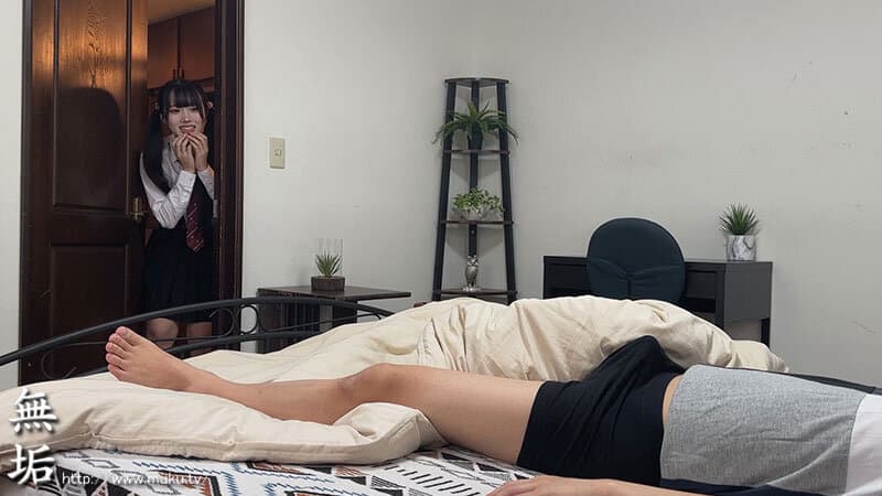 制服巨乳な妹が最近ヤバい！ 朝勃ちチ●ポに依存して勝手に精子を食い漁る淫乱発情妹に毎朝ぜんぶヌかれてます。 有馬美玖