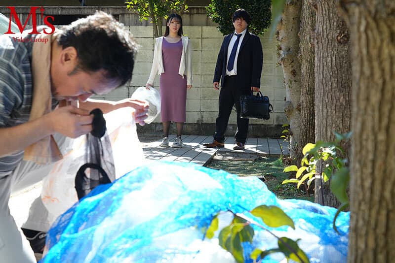 人妻自宅サロン 底辺クズ隣人の汚らわしいデカマラに堕ちた若妻エステティシャン 黒島玲衣