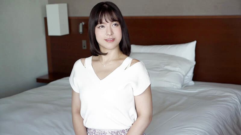 人妻の花びらめくり 高梨真緒