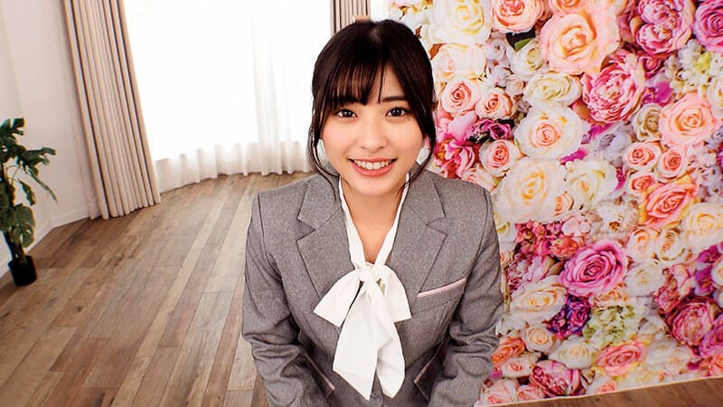 大手企業役員秘書さんとデカチン童貞君をマッチングホントに大きいんですね目の前でバキバキにフル勃起したチ○ポを見つめる瞳が卑猥にキラリ敏感にドピュっとザーメンを漏らす敏感デカチンにエロエロ発情パンスト脱ぎ捨て生ハメ筆おろし相性良すぎて何度も何度も中出しSP