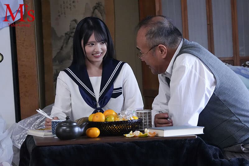 愛しのヤモリ先生 制服美少女と中年教師の変態的ベロキス中出し性交 八坂凪