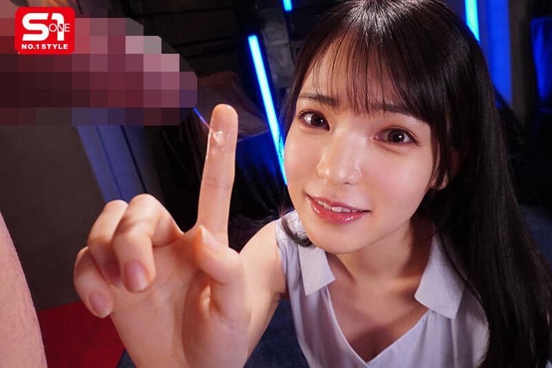 スタイルも愛嬌も抜群な美少女のニコニコ笑顔に精液ぶっかける背徳大量顔射オナサポ 乃坂ひより