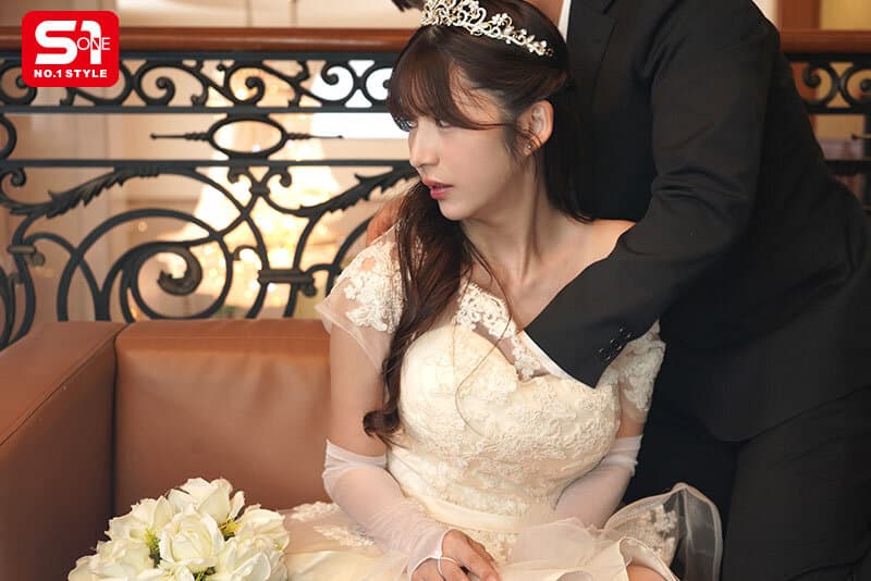 結婚式間近の花嫁、新郎との愛あるSEXよりも男性ウェディングプランナーから無理やり犯●れるほうがま●こビチャ濡れでイキまくる。 七ツ森りり