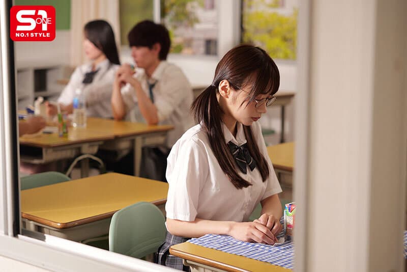 「いつでもオマ●コ使ってくださいね」 ハブられたくない女子●生はカラダでクラスメートに媚びへつらう。 兒玉七海