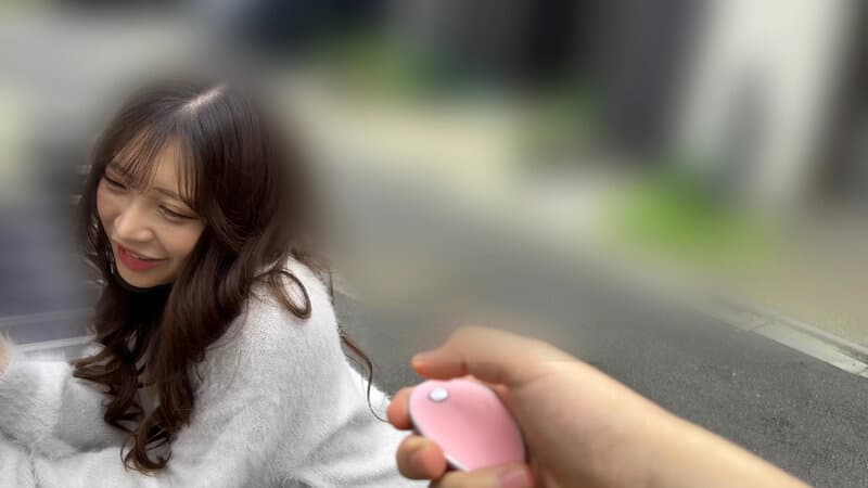 リモバイ発動中にベロキス発情したあやさんは潮吹きして中出しして痙攣中 野外デートでリモバイ接吻しまくったらガクブル中出しSEX 小那海あや