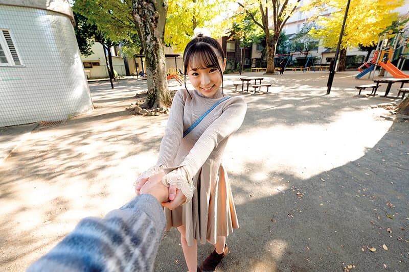 おじさん、今何してるの？暇なの？わたしと遊ぼっニコッ笑顔で突然話かけてきた女の子に誘われて…りな 雅子りな