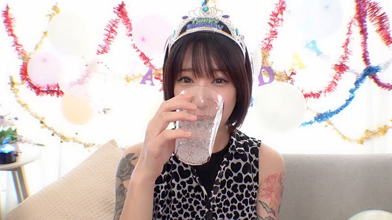 私の一番ヤリたいコト。パーリーピーポー柊ゆうき！お酒たっぷりアゲアゲ騎乗位ヤリマン中出し撮影