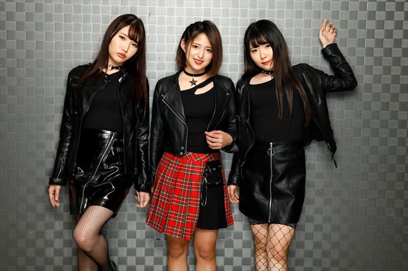 ライダース女子は絶対エロいに違いないっ！4 ガールズバンド編 ROCKの象徴ライダース姿でリズム＆中出しSEX